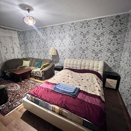 Однокомнатная квартира на Алмазном Полтава Екстериор снимка